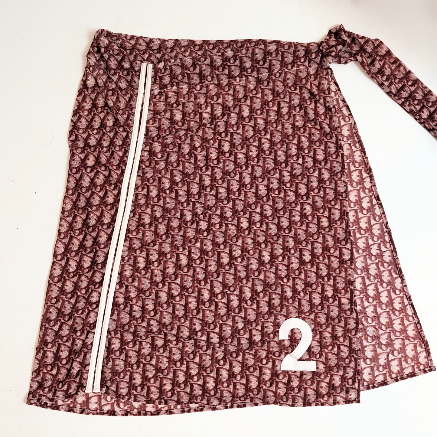 Ensemble 2 pièces paréo et string Dior monogramme bordeaux trotter - S/S2002