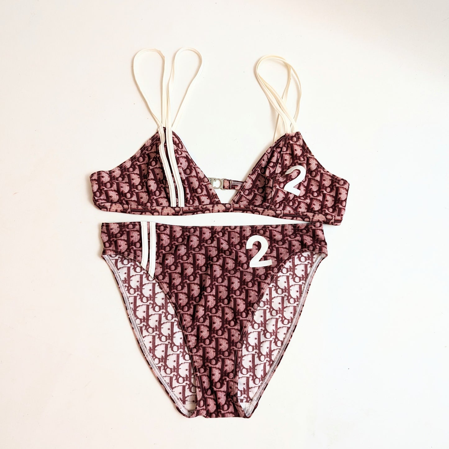 Bikini monogramme bordeaux Dior par Galliano - S/S 2002