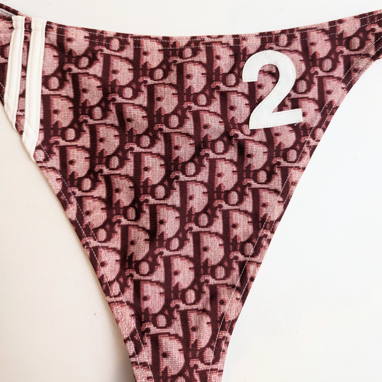 Ensemble 2 pièces paréo et string Dior monogramme bordeaux trotter - S/S2002
