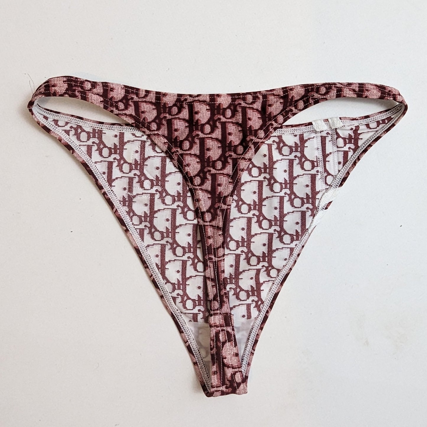 Ensemble 2 pièces paréo et string Dior monogramme bordeaux trotter - S/S2002