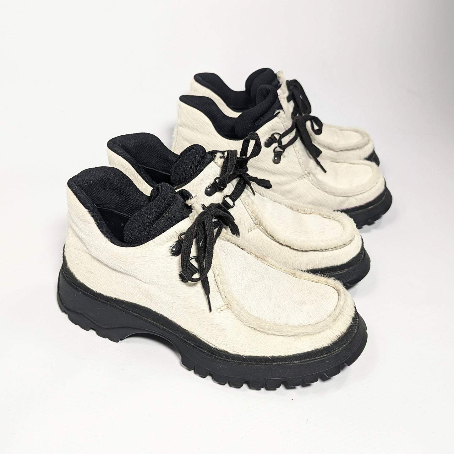 Boots Prada blanches en poils de poney - EU37|UK4|US6