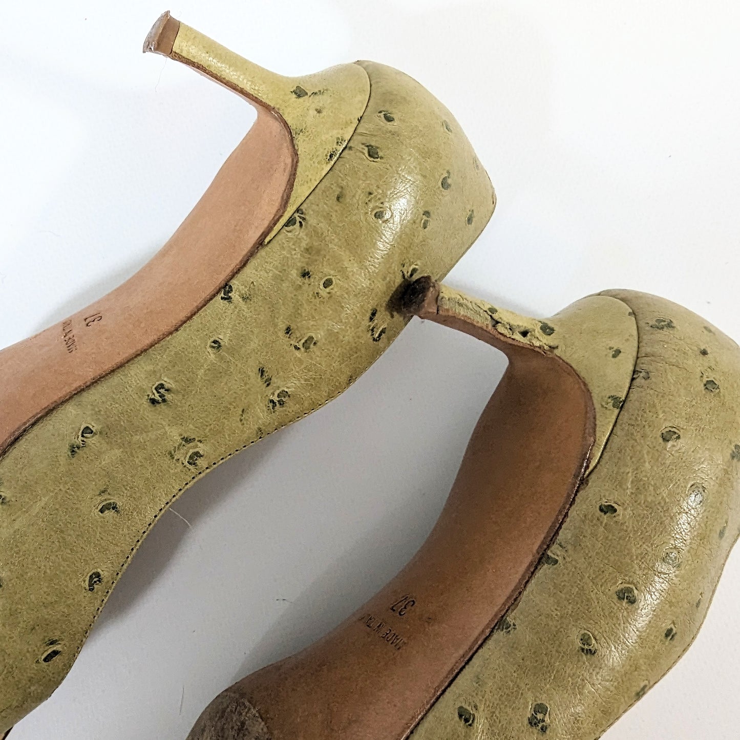 Escarpins Dior par Galliano vert initiale doré A/W 2000 - EU37|UK4|US6
