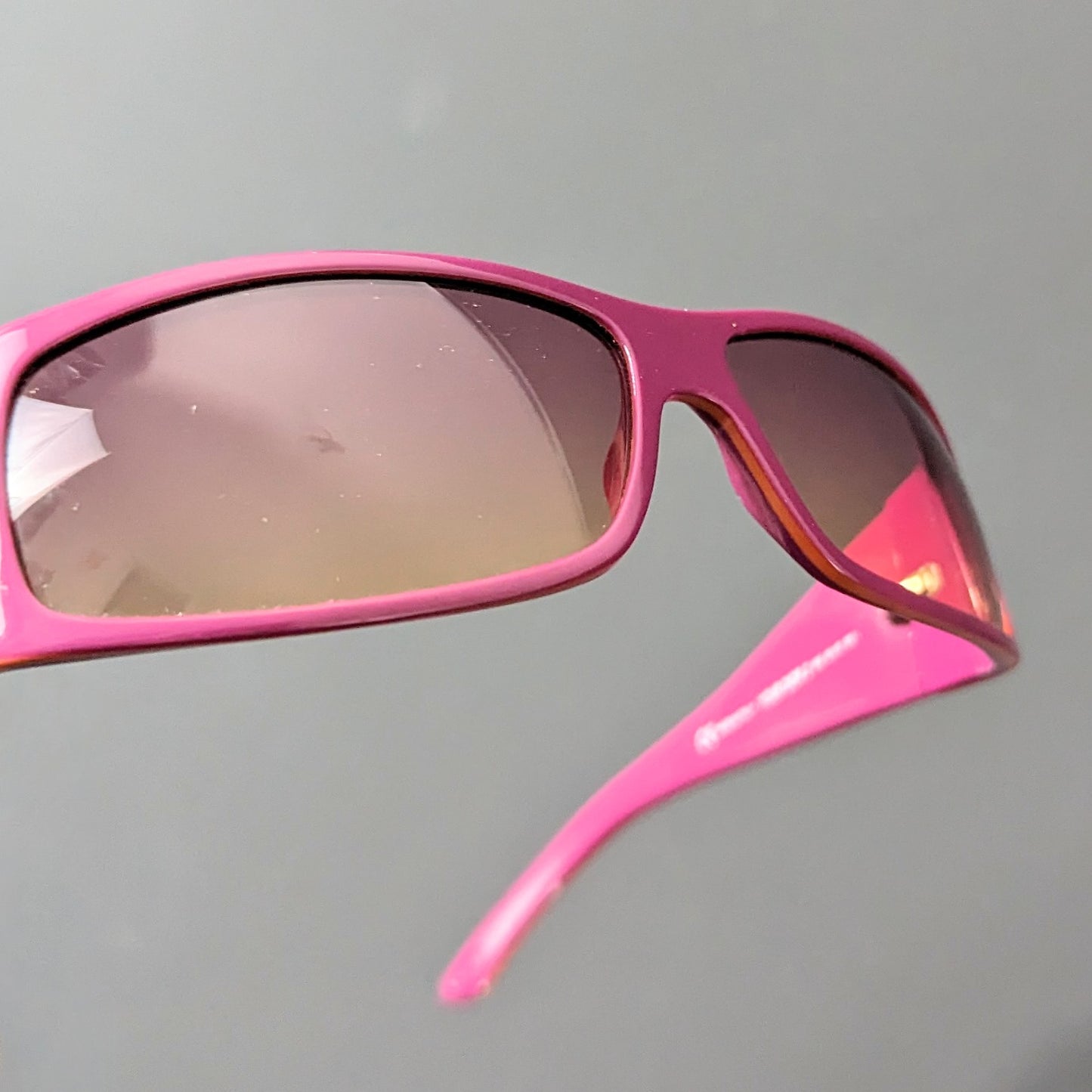 Lunettes de soleil logo “Your Dior 2” rose et orange Dior par Galliano.