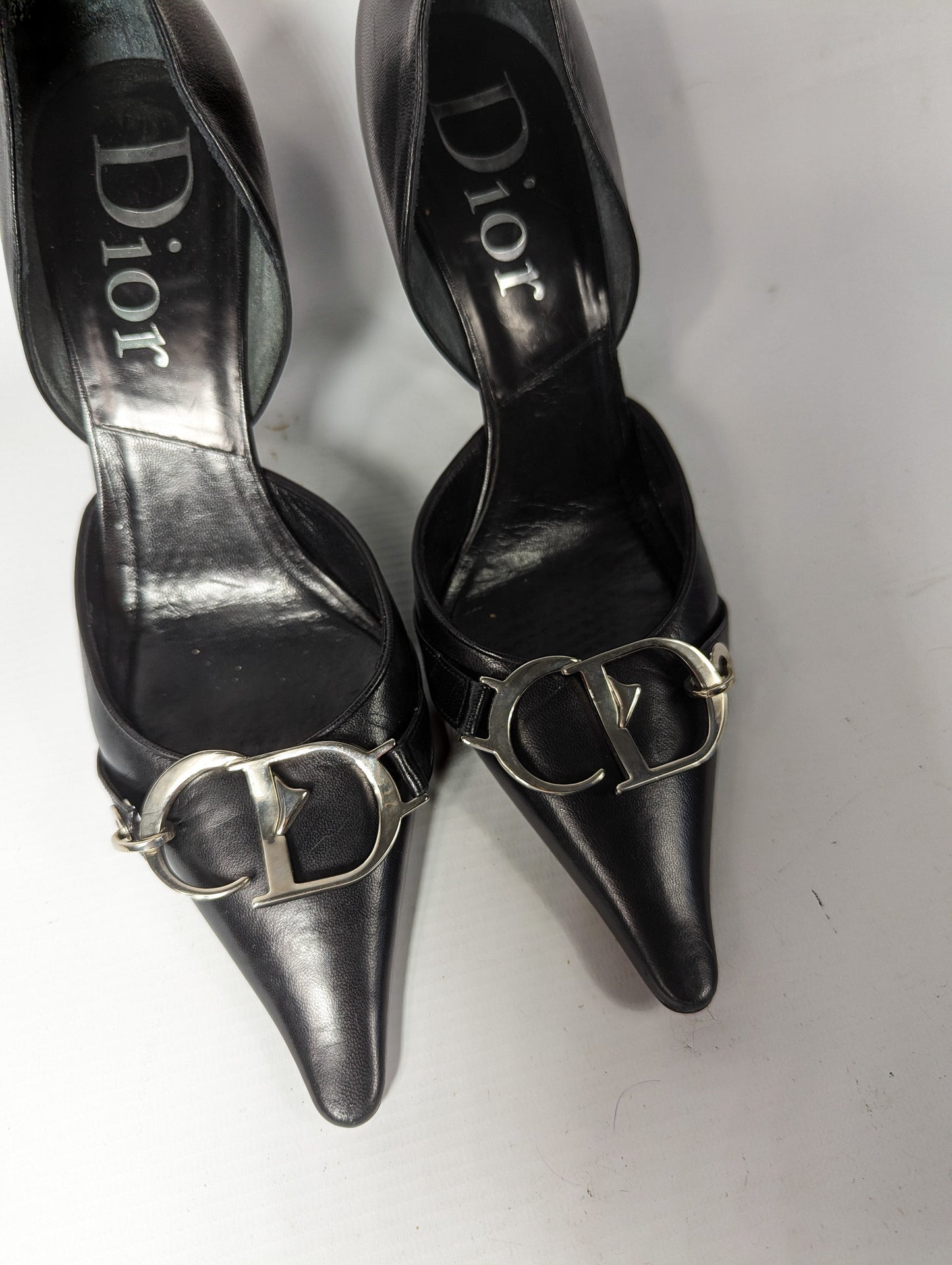 Sandales ornées d'une boucle Dior par Gallliano - EU36|UK3|US5