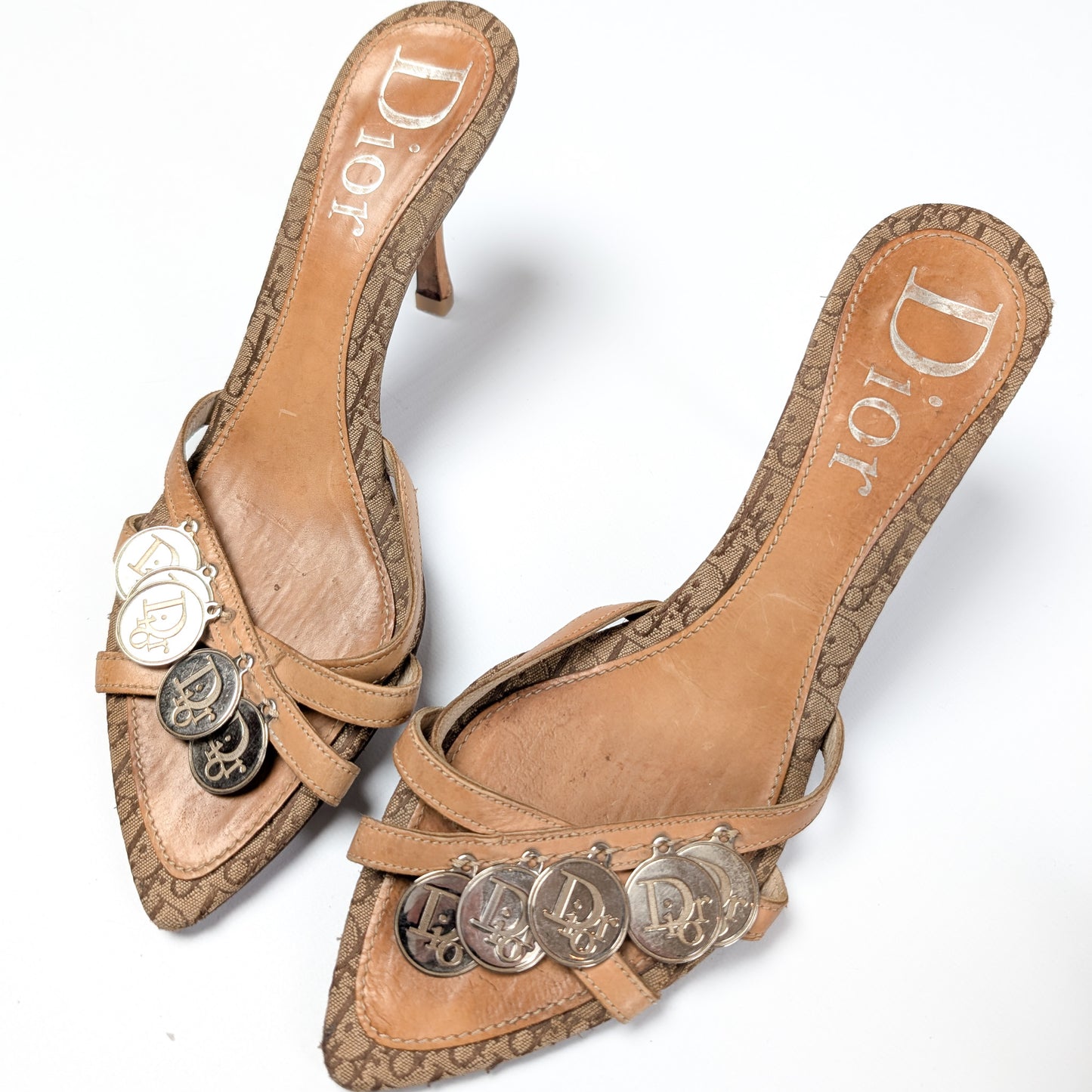 Mules monogramme ornées de pièces Dior par Galliano - EU38|UK5|US7