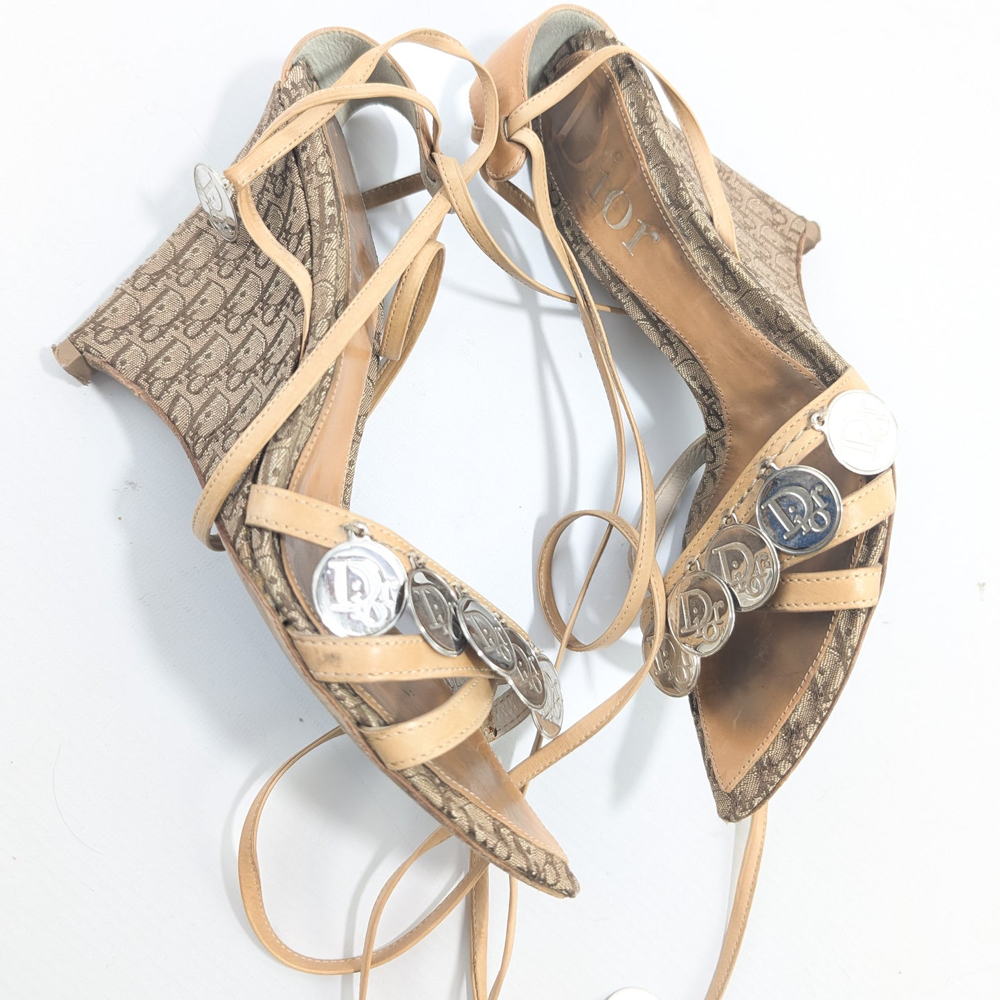 Sandales compensées ornées de pièces Dior par Galliano - EU37|UK4|US6