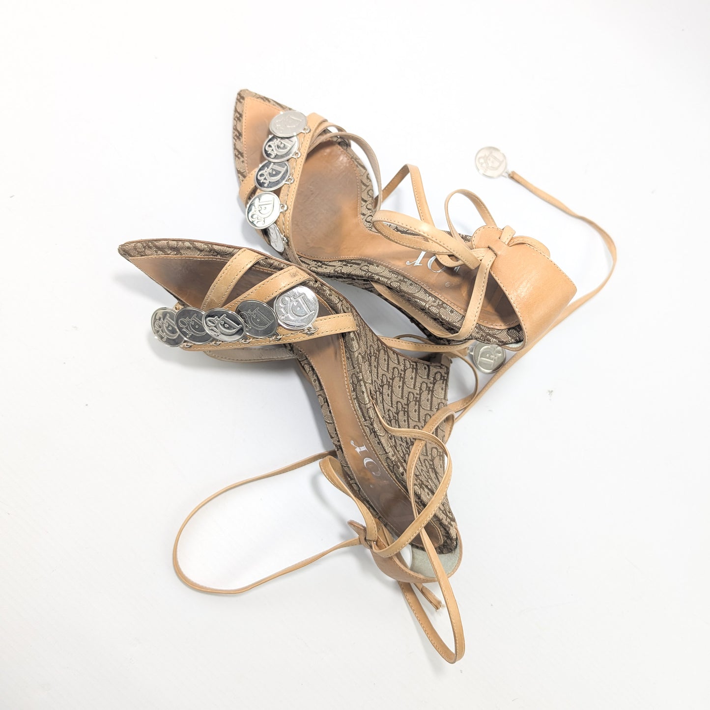 Sandales compensées ornées de pièces Dior par Galliano - EU37|UK4|US6