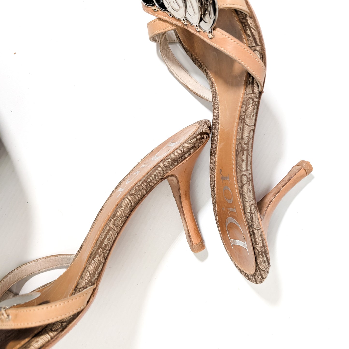 Mules monogramme ornées de pièces Dior par Galliano - EU39|UK6|US8