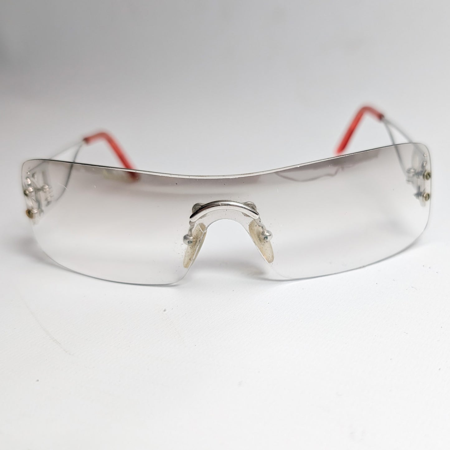 Lunettes de soleil aux verres claires Dior