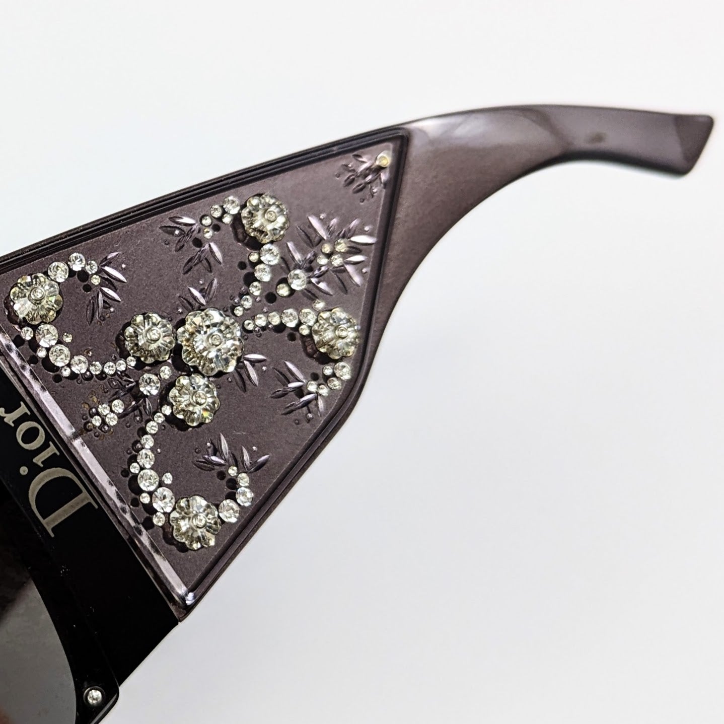 Lunettes de soleil “Grand Salon Crystal” édition limitée de Christian Dior.