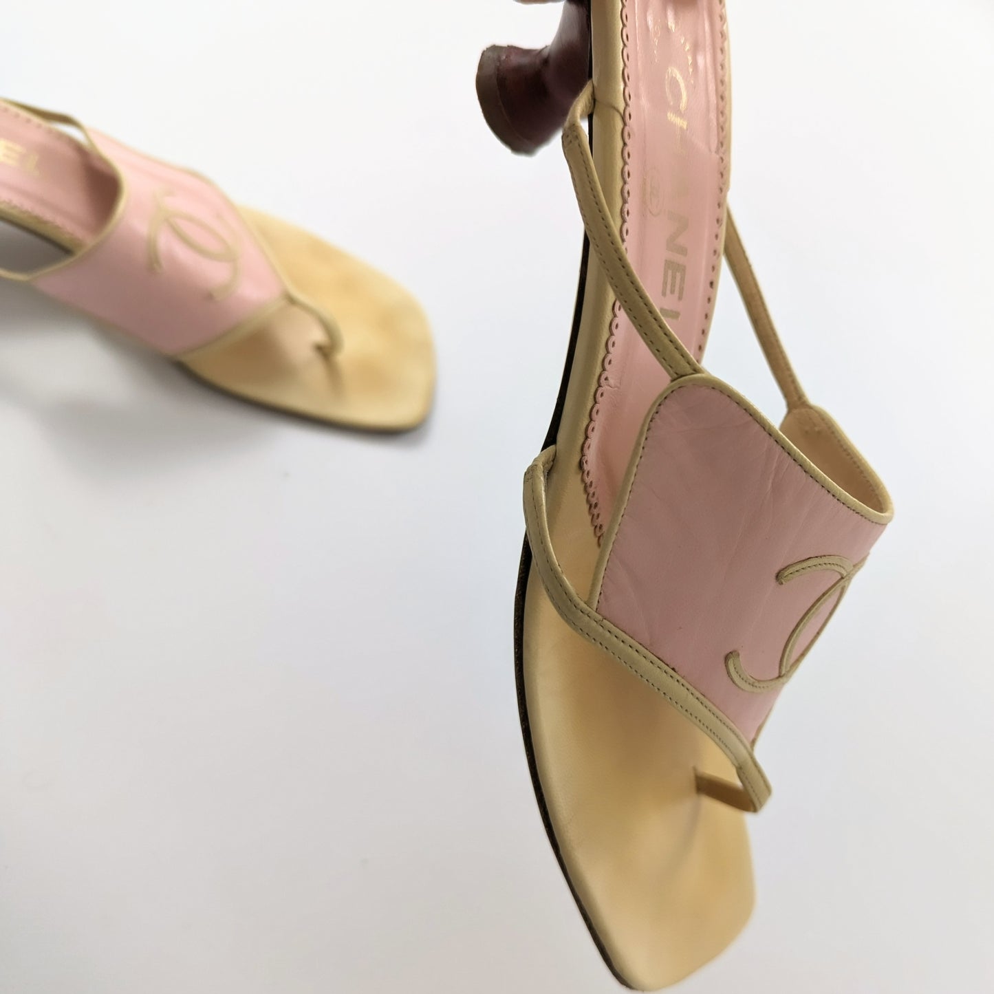 Mules Chanel à petit talon - T38,5