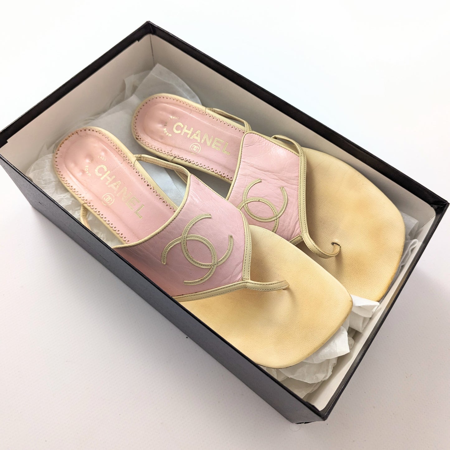 Mules Chanel à petit talon - T38,5