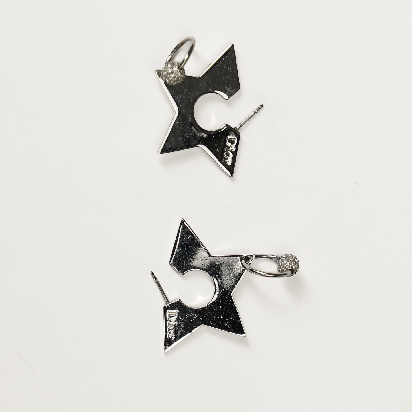 Boucle d'oreille "Hardcore" Dior by Galliano F/W 2003
