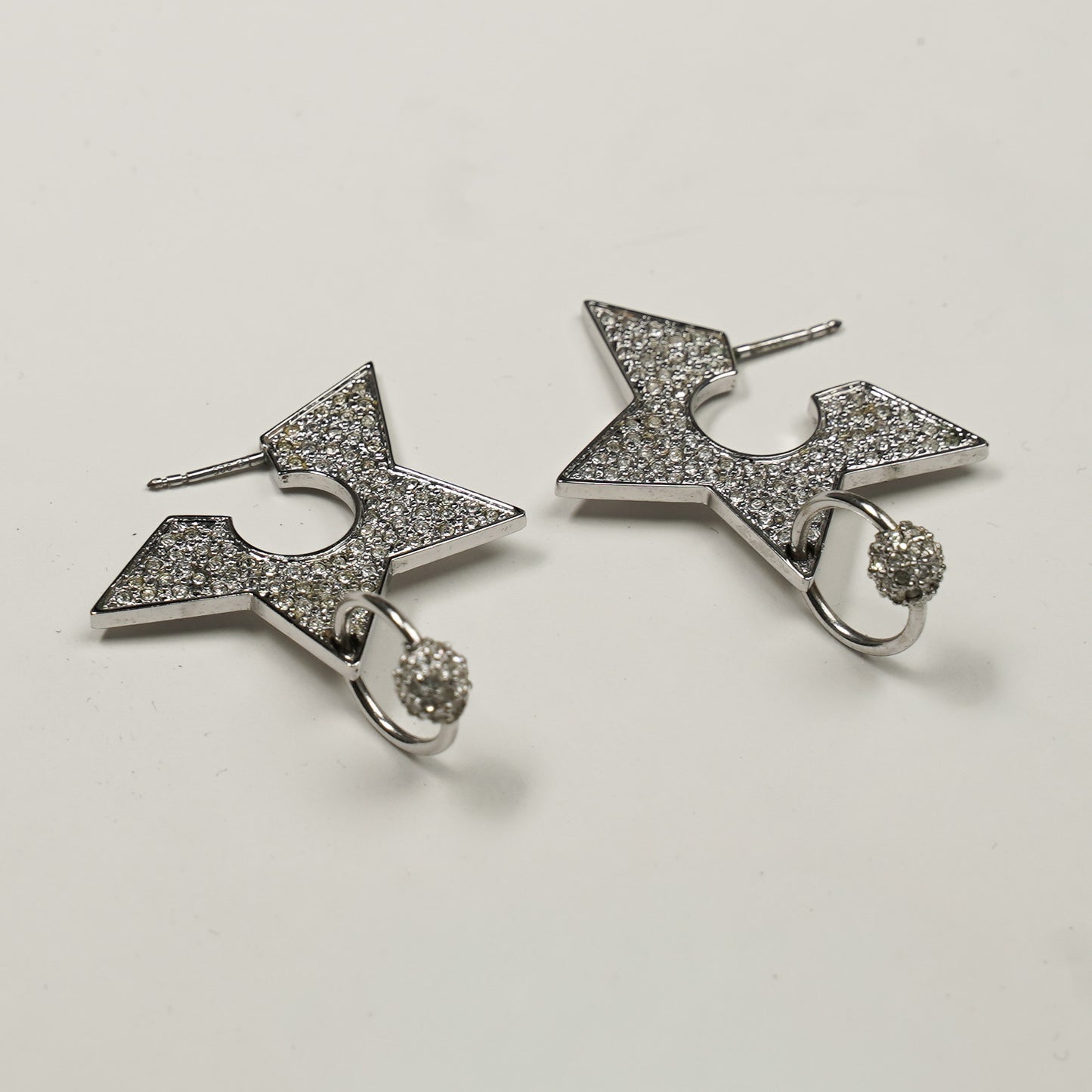Boucle d'oreille "Hardcore" Dior by Galliano F/W 2003