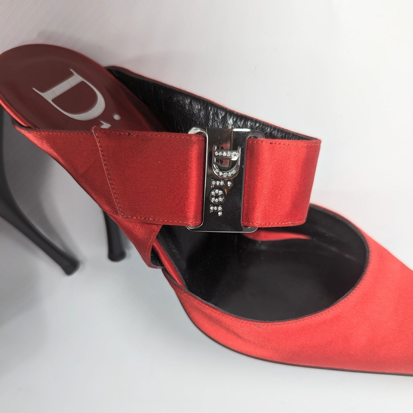 Mules satin rouge Dior by Galliano - FR38,5|5,5UK|7,5US