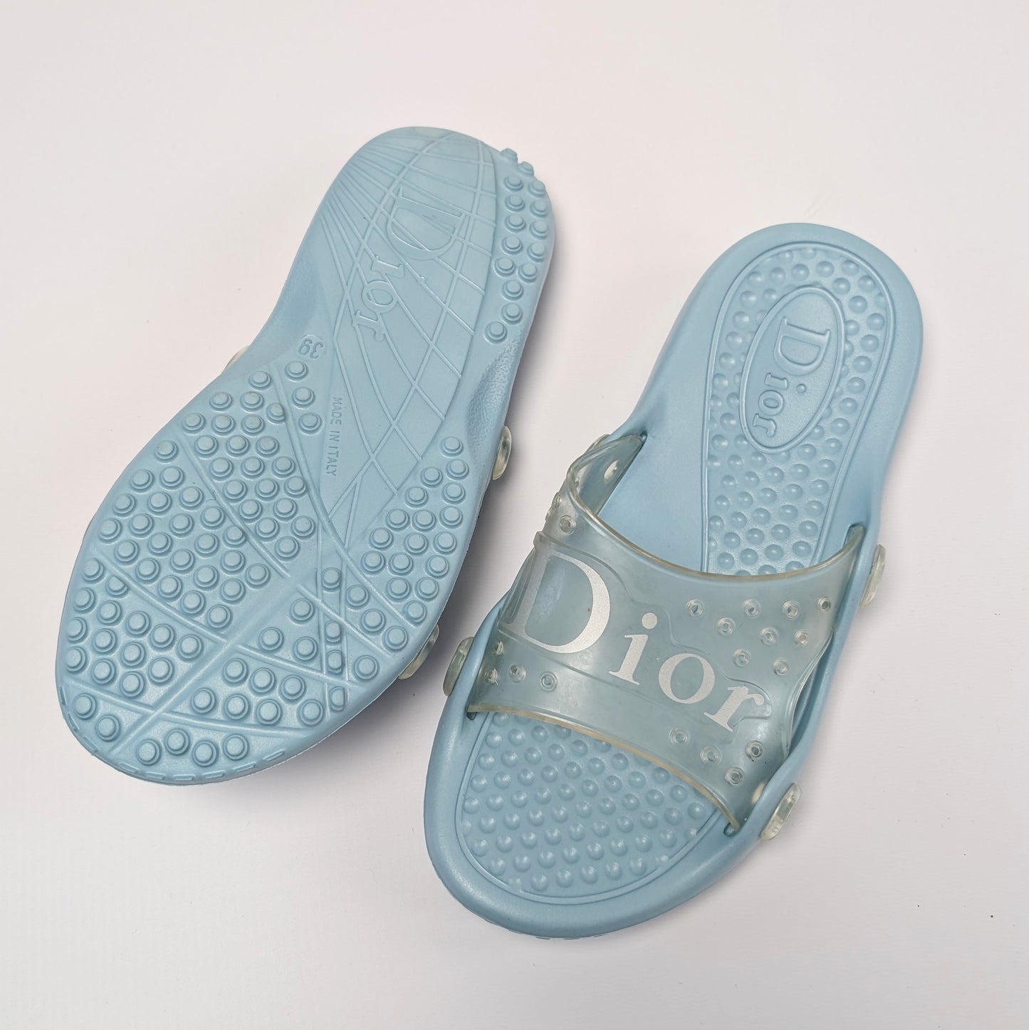 Sandales bleu Dior par Galliano