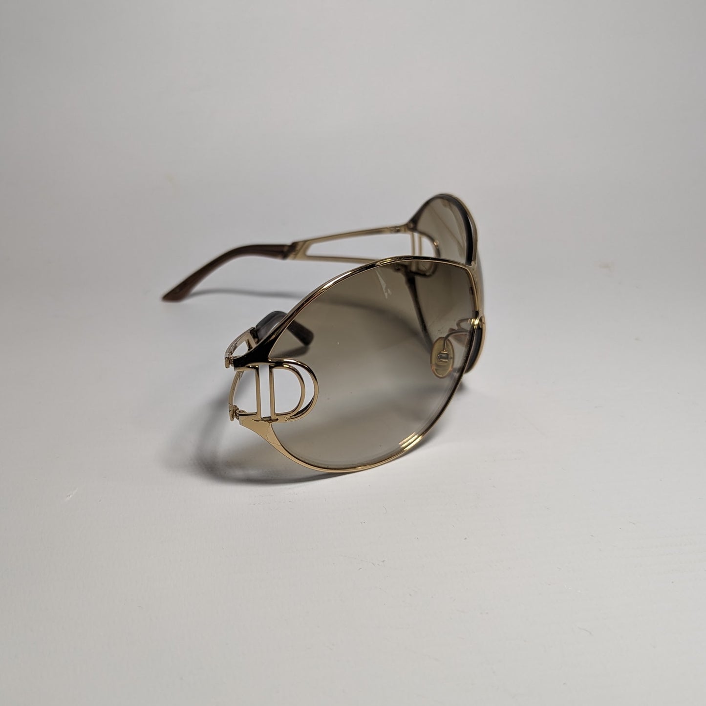 Lunettes de soleil Dior par Galliano