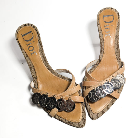 Mules monogramme ornées de pièces Dior par Galliano - EU37|UK4|US6