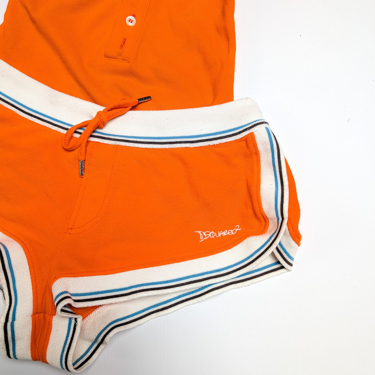 Ensemble short orange Dsquared2