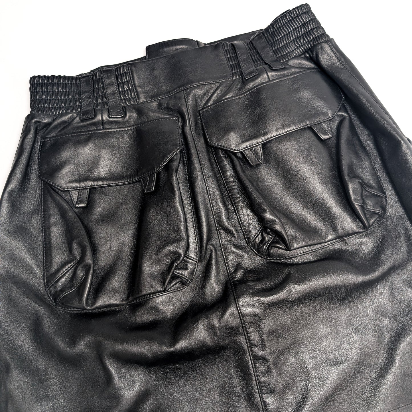 Jupe en cuir Yves saint Laurent - F/W 2024