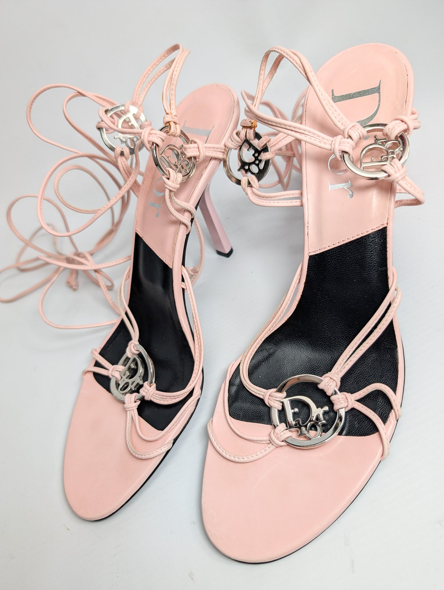 Sandales à lien rose Dior par Galliano - EU39,5|UK6,5|US8,5