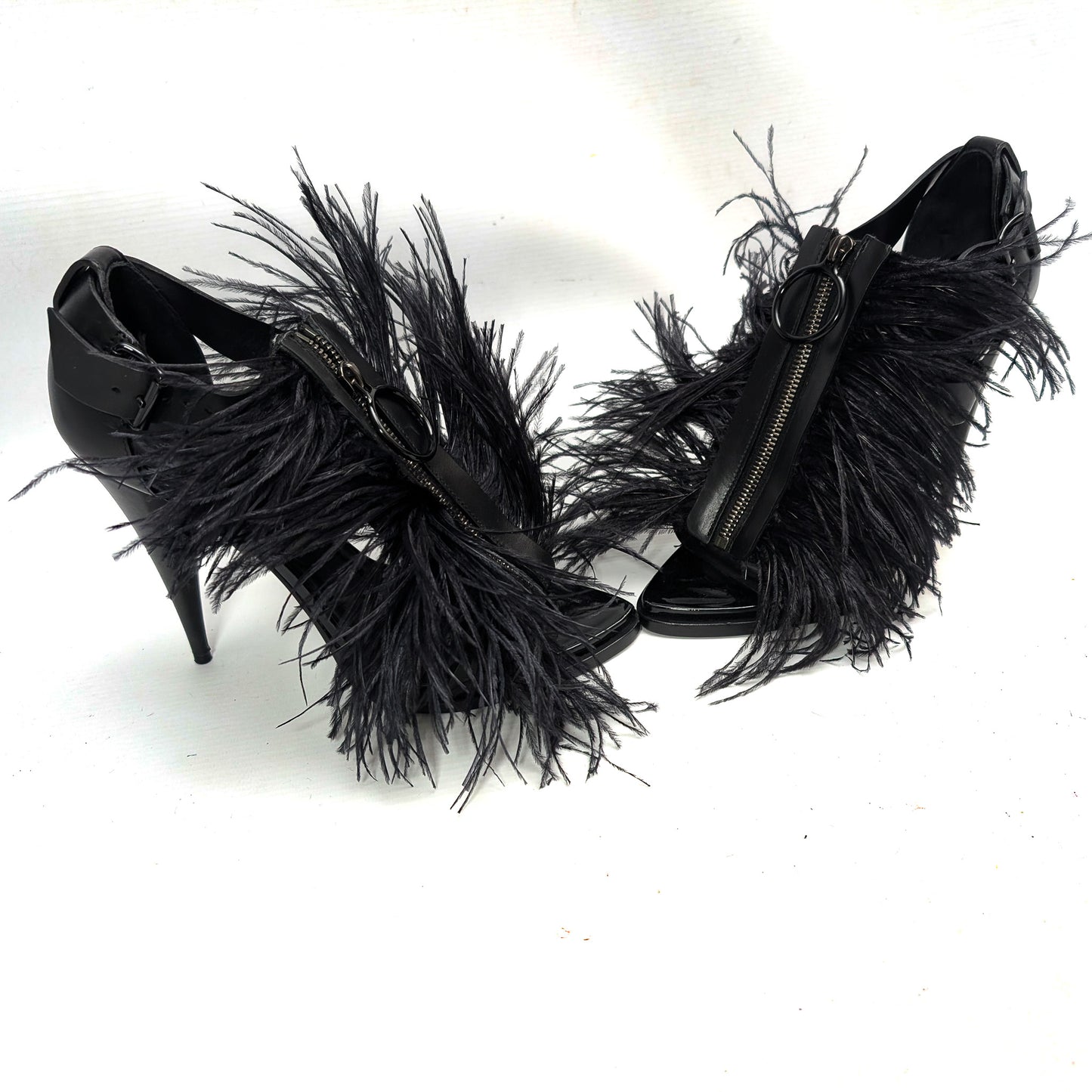 Givenchy by Riccardo Tisci "feather" sandals - EU39.5|UK6.5|US8.5