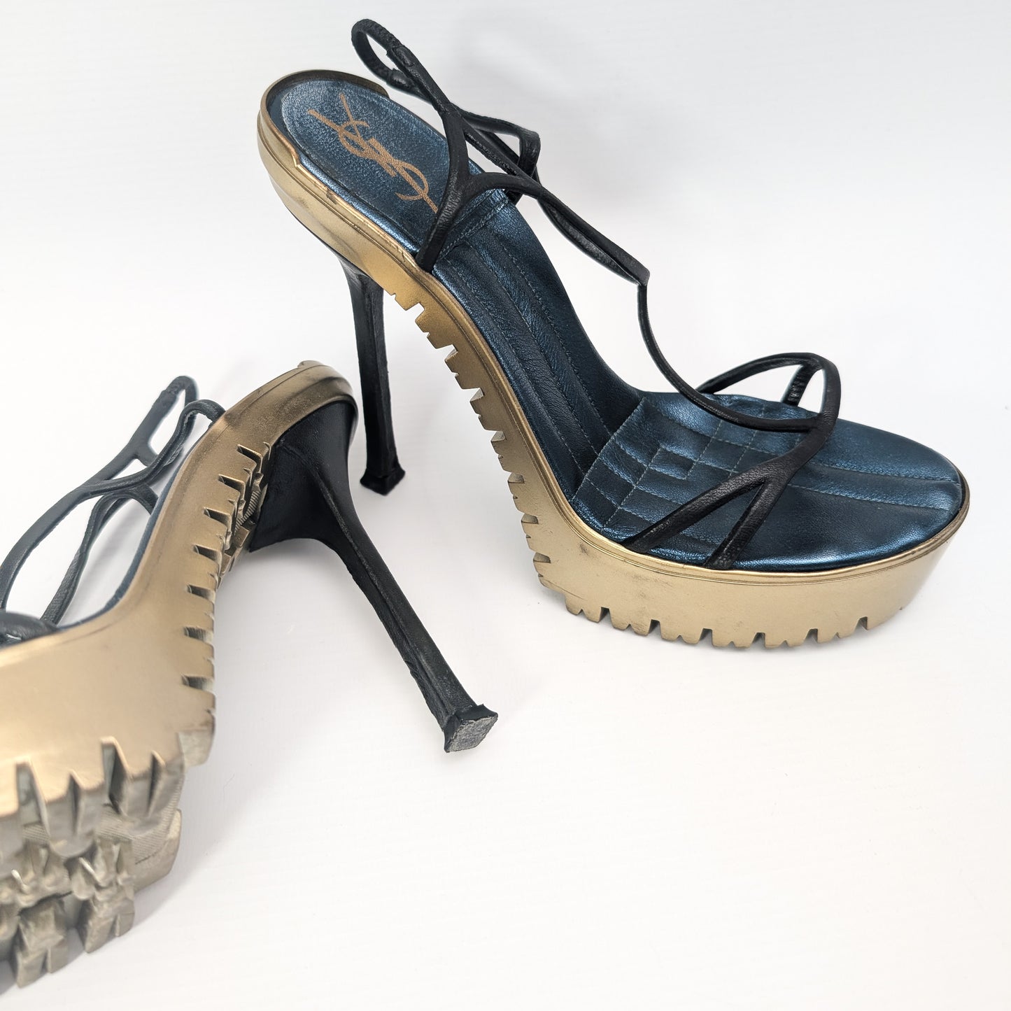 Yves Saint Laurent Sandals - EU39|6UK|8US