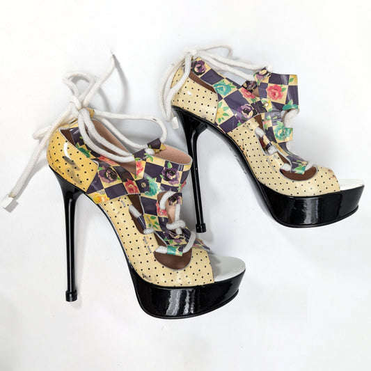 Sandales ouvertes à lien Versace S/S 2011 - EU40|7UK|9US