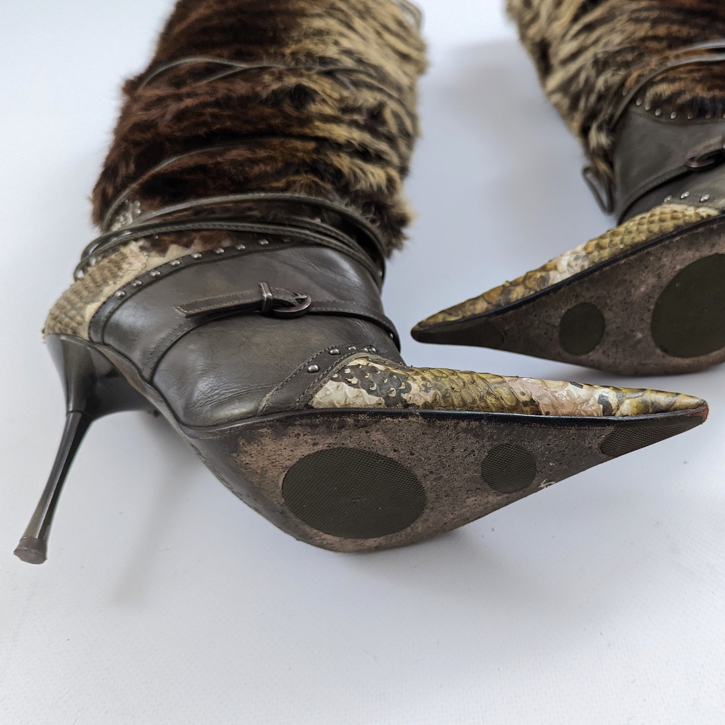 El Dantes boots in snake effect leather and fur T38