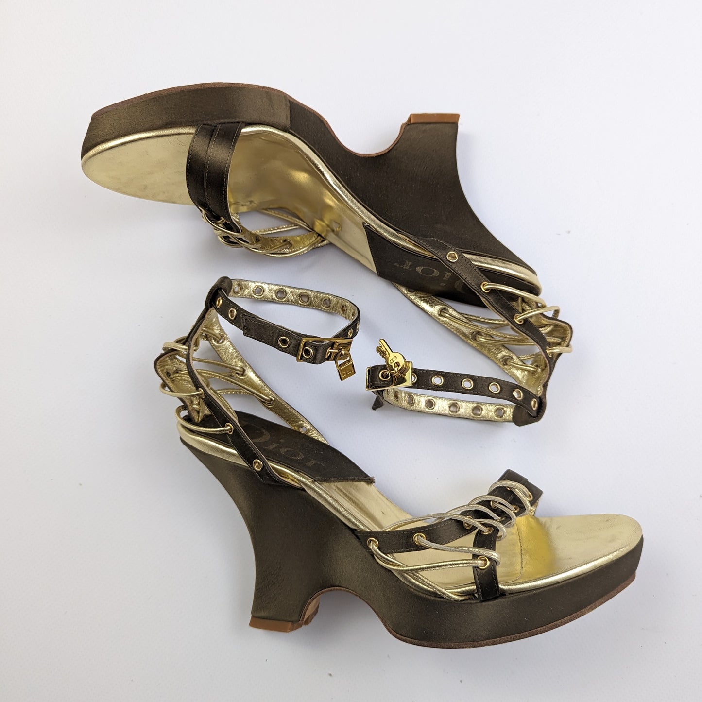 Khaki platform sandals. Dior by Galliano. T38