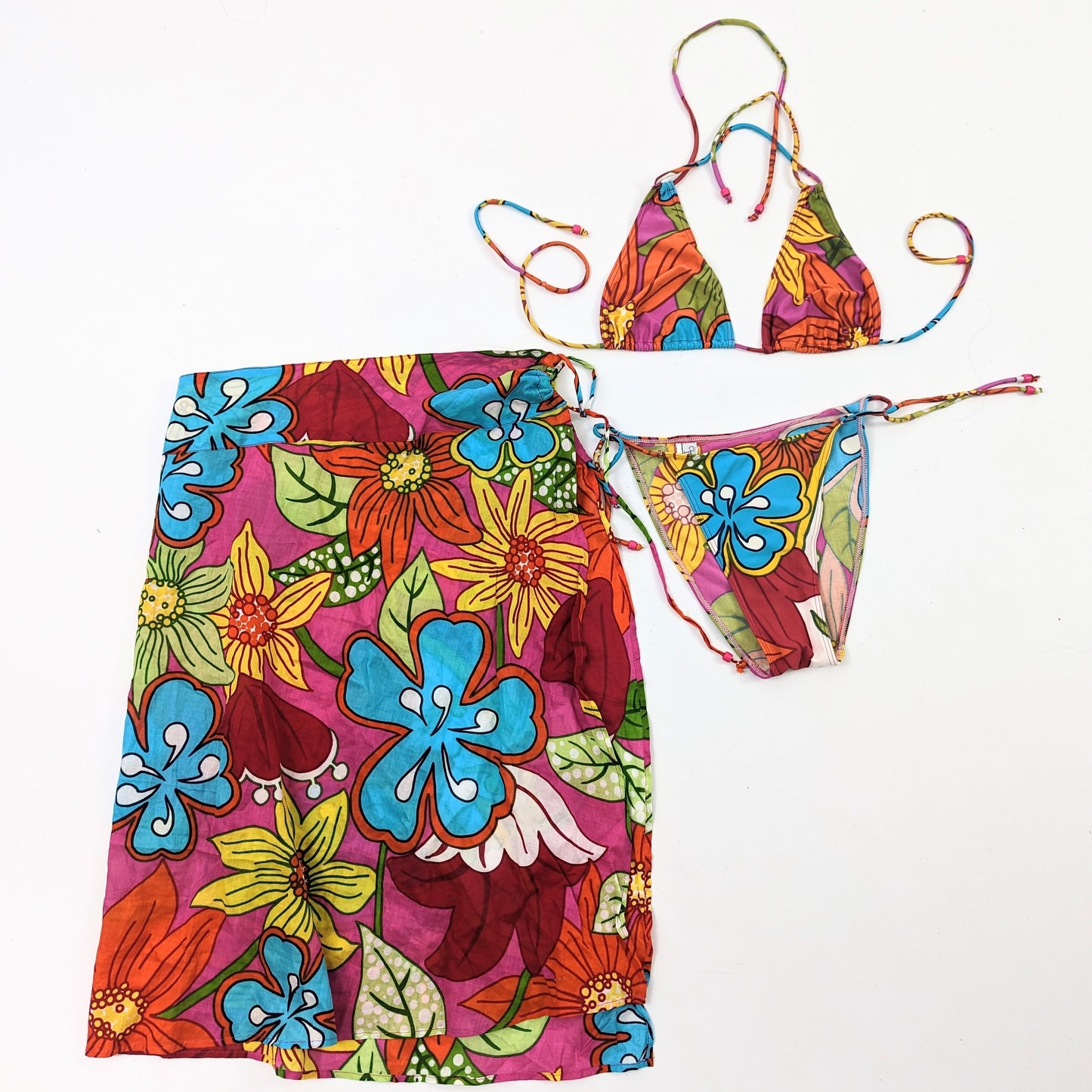 Ensemble Maillot de bain et paréo motif fleuri multicolore Dior par Galliano